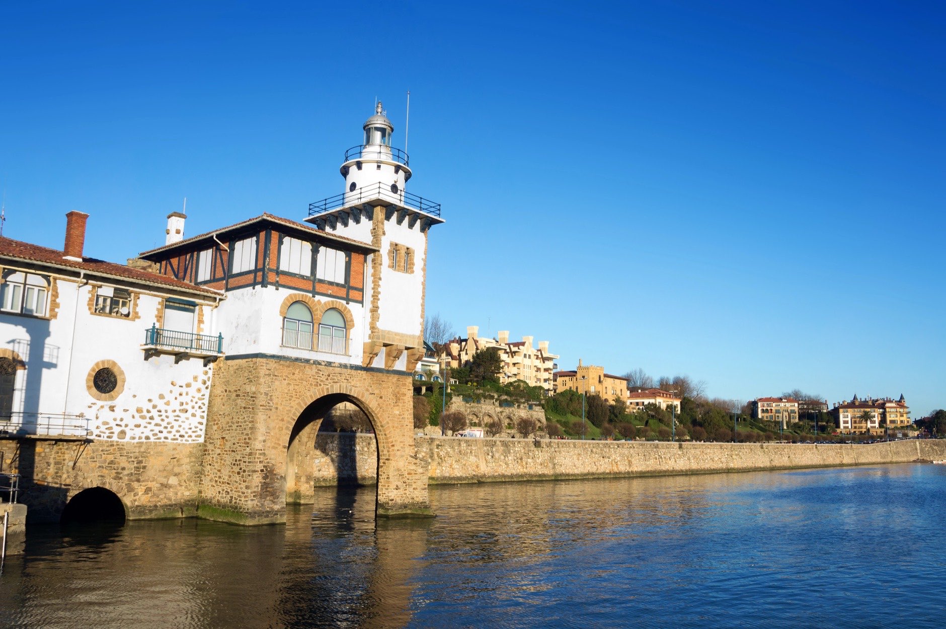 Getxo seafront and the Arriluze lighthouse